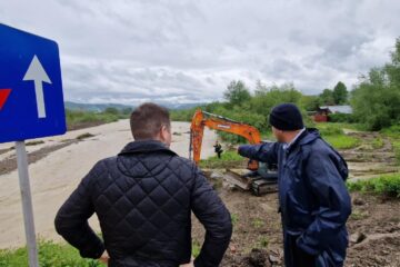 Președintele Consiliului Județean, Gheorghe Șoldan, a mers în zonele afectate de inundații de la Râșca și Bogdănești