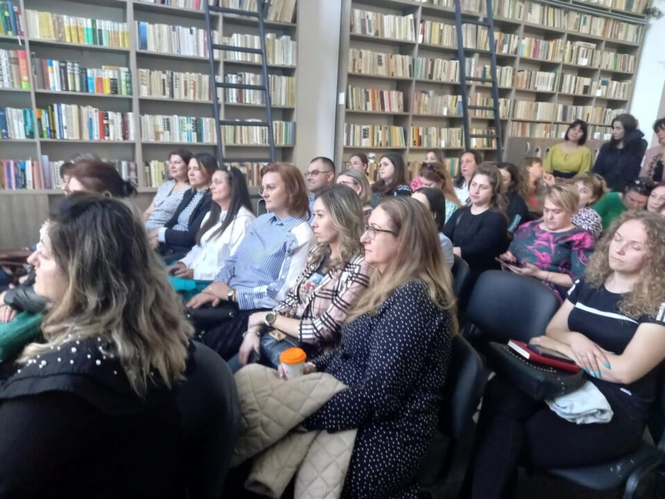 Lectoratul părinților Școlii Gimnaziale „Petru Comarnescu” din Gura Humorului - o experiență plină de emoție și inspirație