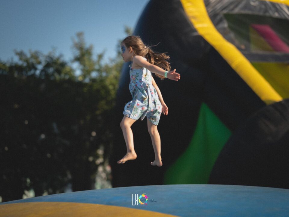 Festival pentru copii, trasee de escaladă, roboții Optimus și Bumblebee, activități interactive și spectacole speciale, la Iulius Mall Suceava