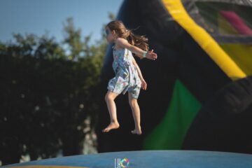 Festival pentru copii, trasee de escaladă, roboții Optimus și Bumblebee, activități interactive și spectacole speciale, la Iulius Mall Suceava