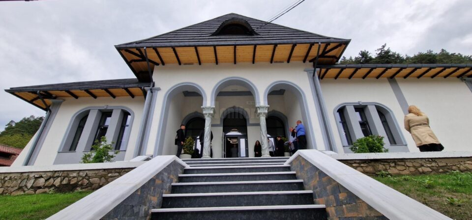 Primăria comunei Slatina a fost modernizată și reabilitată cu fonduri europene
