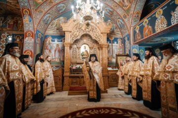A început sărbătoarea închinată Marelui Mucenic Ioan cel Nou, neobositul veghetor spiritual al Bucovinei