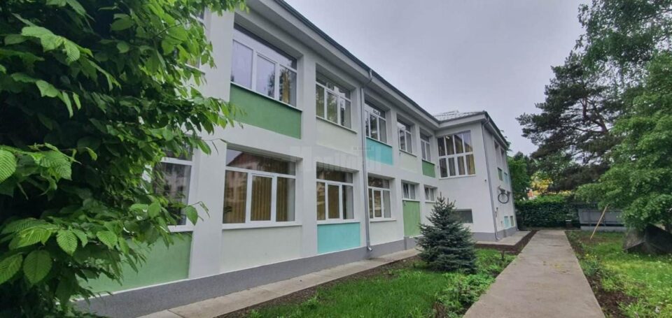 Reabilitarea a trei clădiri ale Colegiului „Lațcu Vodă” din Siret, finalizată cu un an înainte de termen