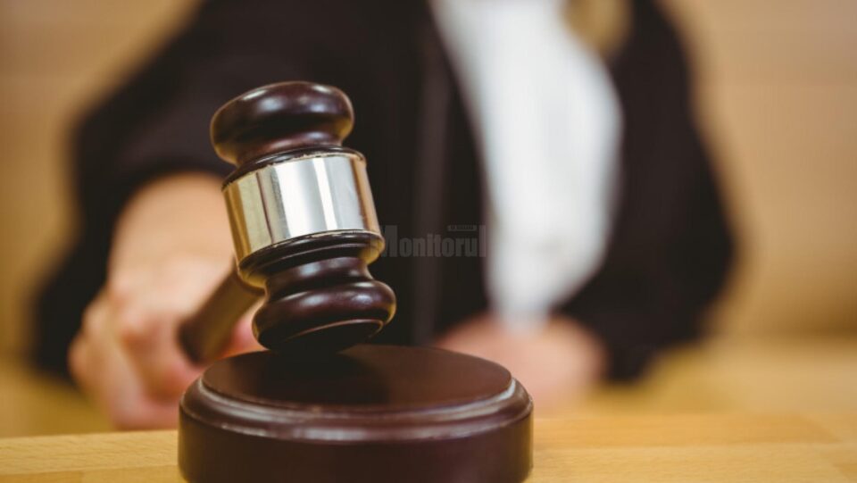 Indivizi care racolau fete vulnerabile, inclusiv minore, și le obligau să se prostitueze, condamnați de judecători. FOTO Shutterstock