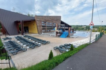 Baza de Agrement “Nada Florilor” din Fălticeni are trei piscine descoperite