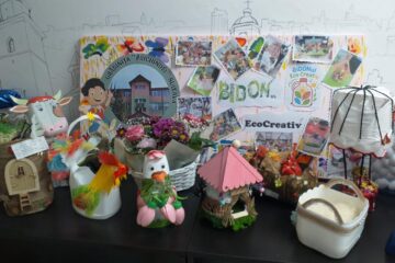 Lucrările premiate în cadrul concursului BIDONul ECO CREATIV, expuse la sediul APM Suceava