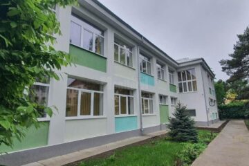 Reabilitarea a trei clădiri ale Colegiului „Lațcu Vodă” din Siret, finalizată cu un an înainte de termen