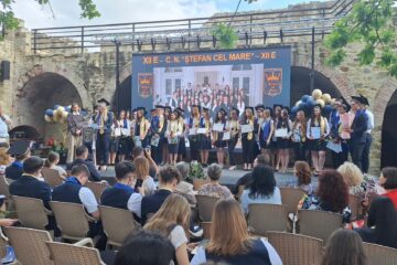 Ultimul clopoțel al promoției cu numărul 165 a Colegiului ”Ștefan cel Mare”