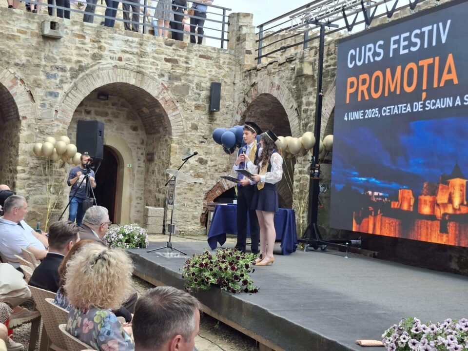 Ultimul clopoțel al promoției cu numărul 165 a Colegiului ”Ștefan cel Mare”