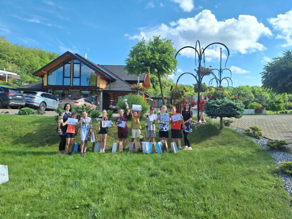 Cupa „1 Iunie” – Sărbătoarea zâmbetului și performanței în tenis pentru copii