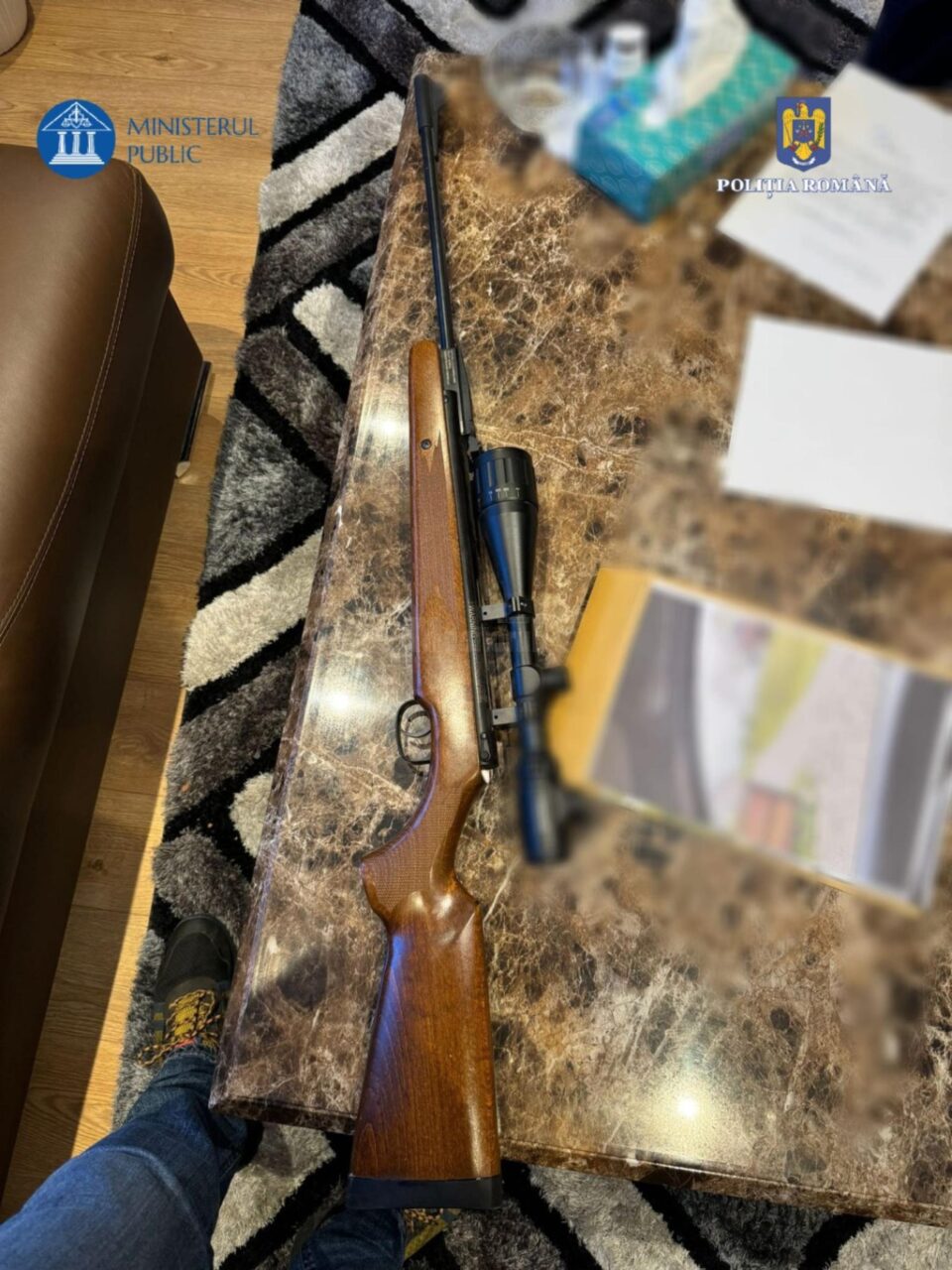 Polițiștii au ridicat de la suceveni 30 de arme achiziționate ilegal, de pe piața neagră