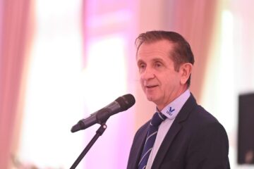 Decanul Facultății de Medicină, Mihai Covașă