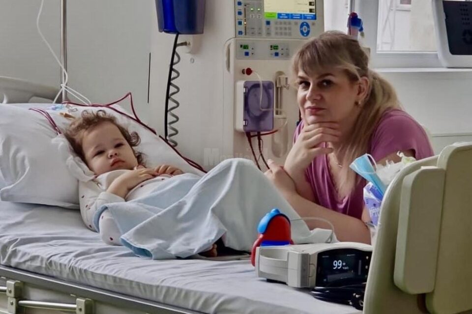Amelia și mama ei