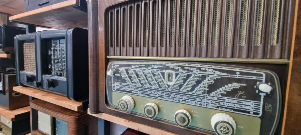 Muzeul Radioului, cu peste 600 de exponate, va fi inaugurat vineri
