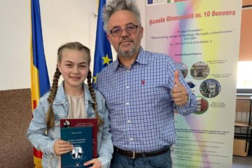 Agata alături de insp Daniel Hrenciuc