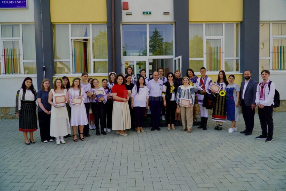 Concurs județean la Rădăuți - prezența Luminii și a Soarelui, în lumea satului de altădată