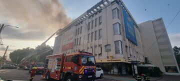 Incendiu la sala de sport situată la ultimul etaj al Complexului Comercial "Bucovina"