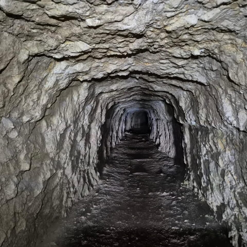 Interiorul minei