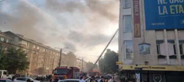 Incendiu la sala de sport situată la ultimul etaj al Complexului Comercial "Bucovina"