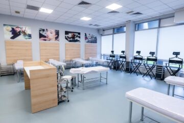 Sala de Cosmetică, de la Școala Postliceală