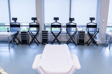 Sala de Cosmetică, de la Școala Postliceală