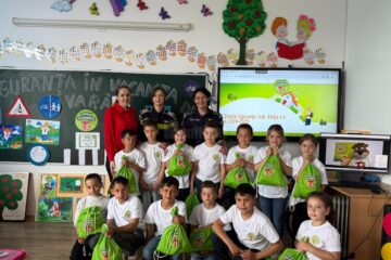 Peste 1.000 de copii de clasa I au avut un prim contact cu educația rutieră, în cadrul unui amplu program al Poliției