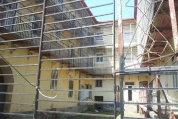 Spațiul vechiului imobil de Psihiatrie Infantilă Siret