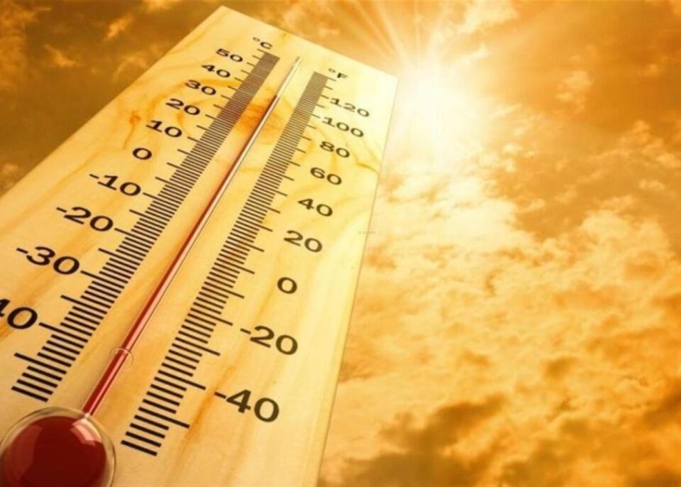 Ferestrele închise în timpul zilei și închiderea aparatelor electrocasnice vă protejează casa de creșterea temperaturii Ferestrele închise în timpul zilei și închiderea aparatelor electrocasnice vă protejează casa de creșterea temperaturii