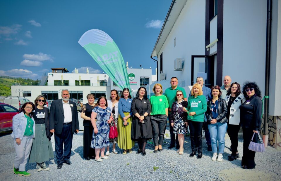 La Dorna Candrenilor a fost inaugurat primul centru de educație prin ecoturism din Țara Dornelor
