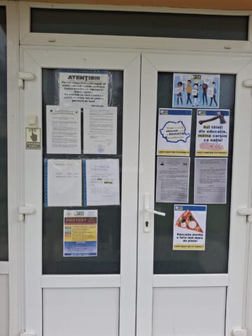 Protest, ieri, în școlile sucevene