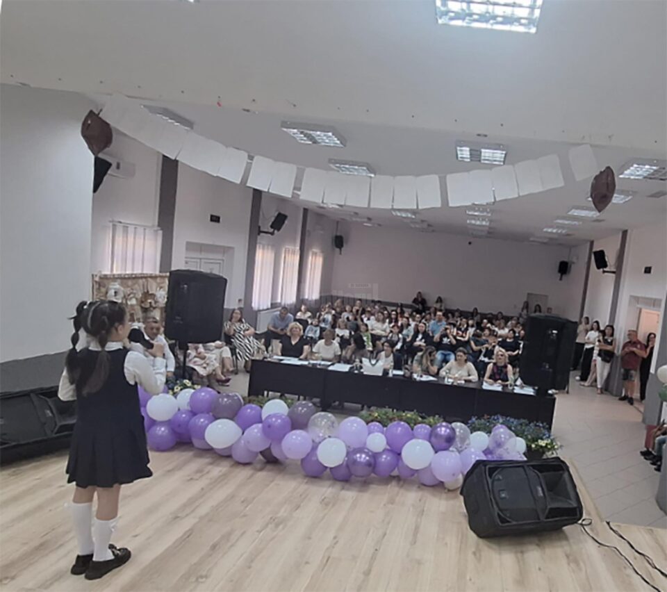 374 de elevi au participat la Concursul județean „O carte pentru un prieten”, organizat de Școala Gimnazială Siminicea 374 de elevi au participat la Concursul județean „O carte pentru un prieten”, organizat de Școala Gimnazială Siminicea