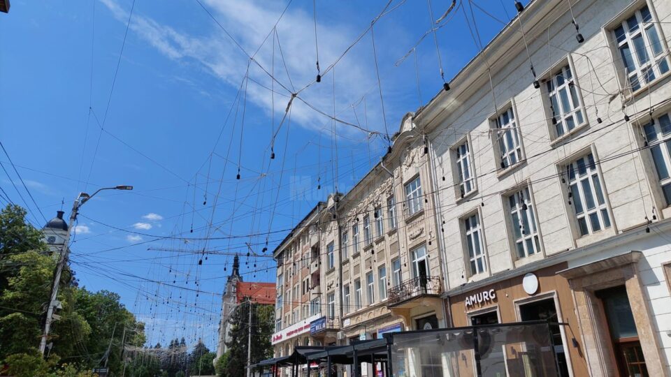 ”Zona instagramabilă” de pe esplanada pietonală din centrul Sucevei, desființată