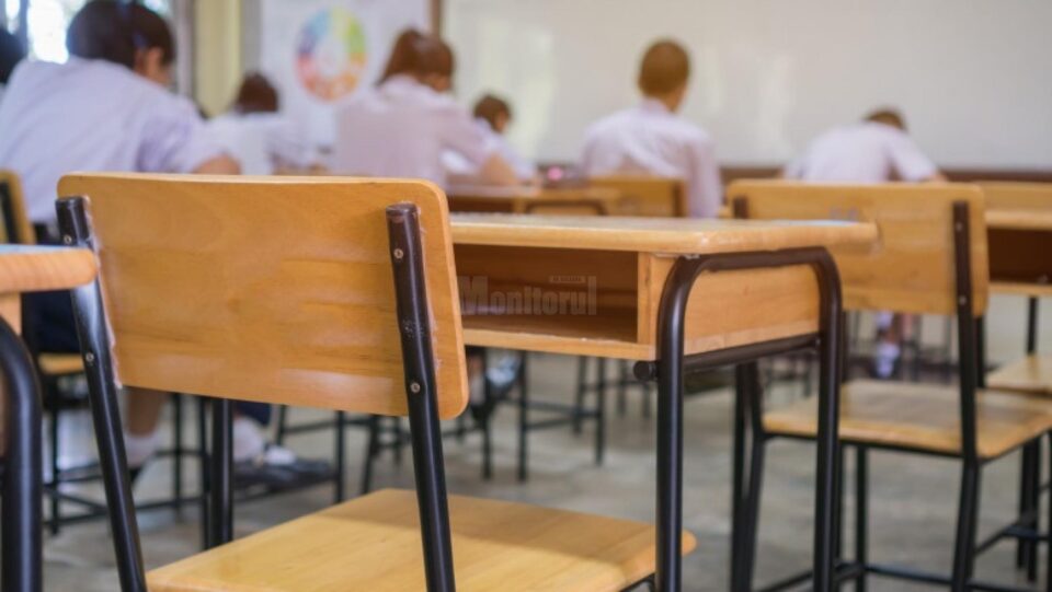 Luni începe Evaluarea Națională a absolvenților clasei a VIII-a, cu proba scrisă la Limba și literatura română Luni începe Evaluarea Națională a absolvenților clasei a VIII-a, cu proba scrisă la Limba și literatura română