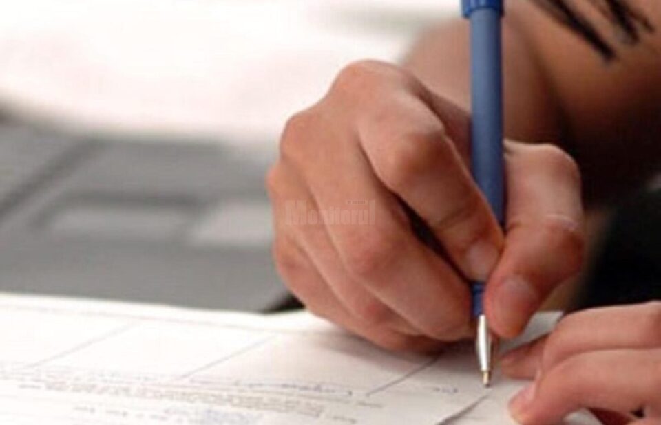 Începe Evaluarea Națională pentru absolvenții clasei a VIII-a