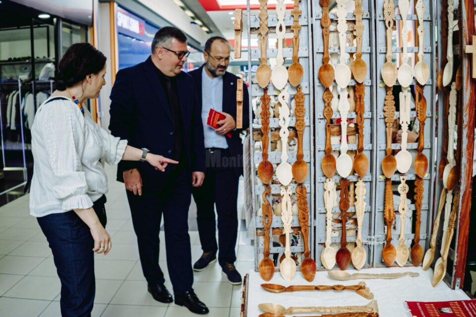 Târgul de Sânziene, în incinta Shopping City Suceava