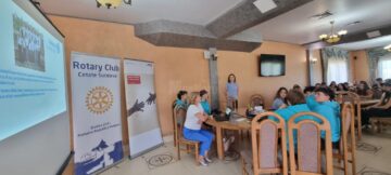 Start pentru prevenție și educație: 60 de tineri au participat la o tabără în Mănăstirea Humorului, o etapă importantă a unui proiect dedicat sănătății emoționale și prevenirii consumului de substanțe interzise.