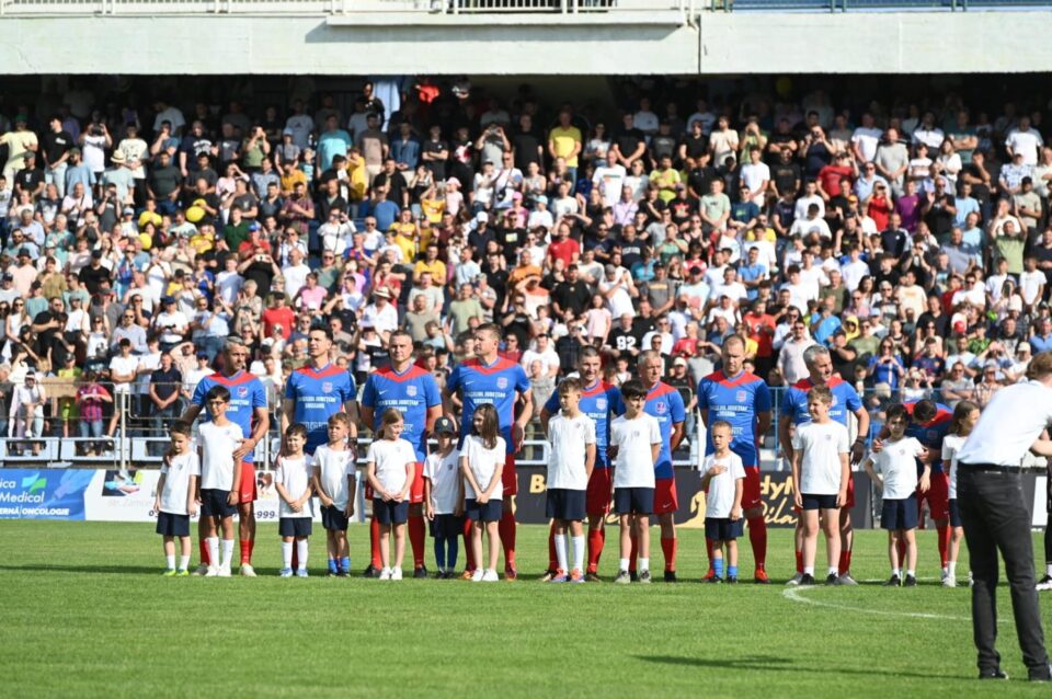 Meciul de retragere al lui Dorin Goian, spectacol în teren și în tribune