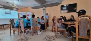 Start pentru prevenție și educație: 60 de tineri au participat la o tabără în Mănăstirea Humorului, o etapă importantă a unui proiect dedicat sănătății emoționale și prevenirii consumului de substanțe interzise.
