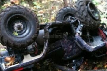 A luat un ATV din curtea unui prieten și a plecat la plimbare chiar dacă era băut și nu avea permis – fotografie generică