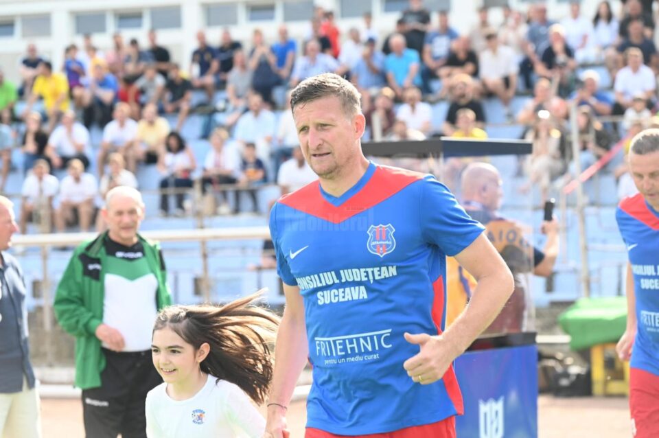 Meciul de retragere al lui Dorin Goian, spectacol în teren și în tribune