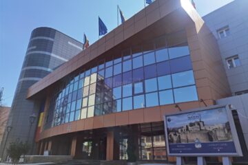Primăria Suceava a eliminat din lista de gratuități pentru parcare 159 de numere de înmatriculare