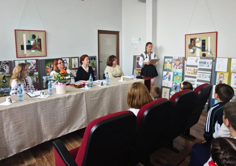 A șaptea ediție a Concursului Interjudețean de Educație civică, voluntariat și proiecte caritabile Trecutul, prezentul și viitorul nostru