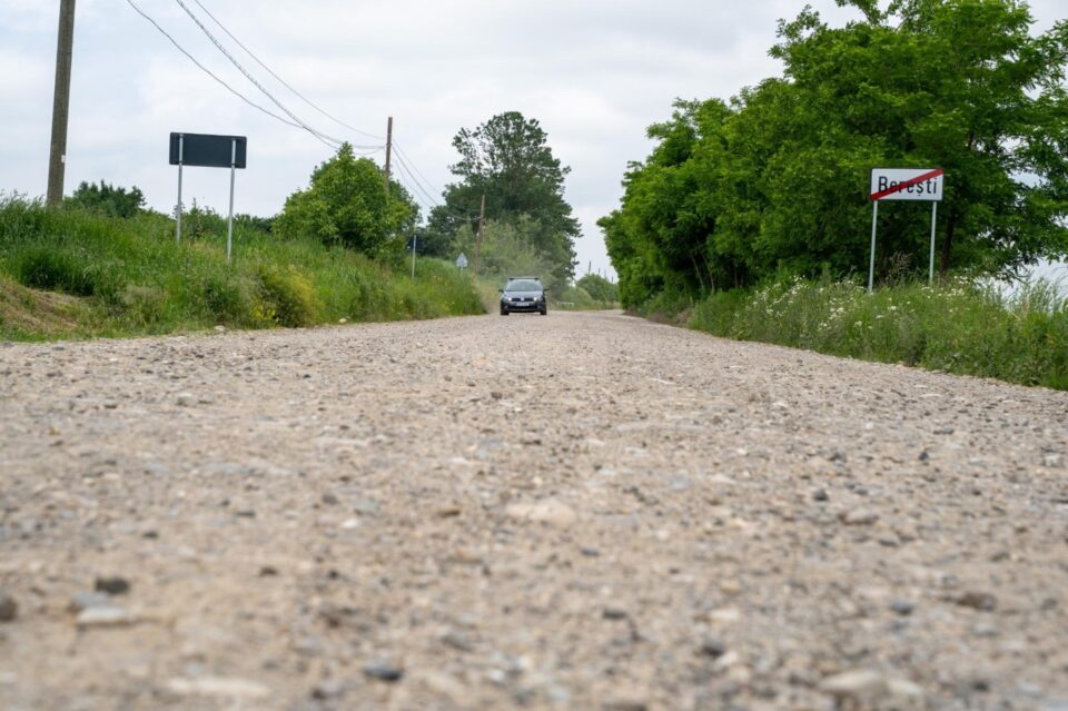 Drumul județean Hănțești – Berești – Șerbănești intră în modernizare și Șoldan promite că va fi „ca la carte”