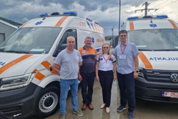 Ambulanța Suceava a primit două noi mașini de salvare dotate cu sistem automat de resuscitare