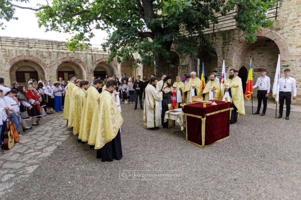 Ocârmuitorii Țării Moldovei au fost pomeniți la Cetatea de Scaun a Sucevei Ocârmuitorii Țării Moldovei au fost pomeniți la Cetatea de Scaun a Sucevei