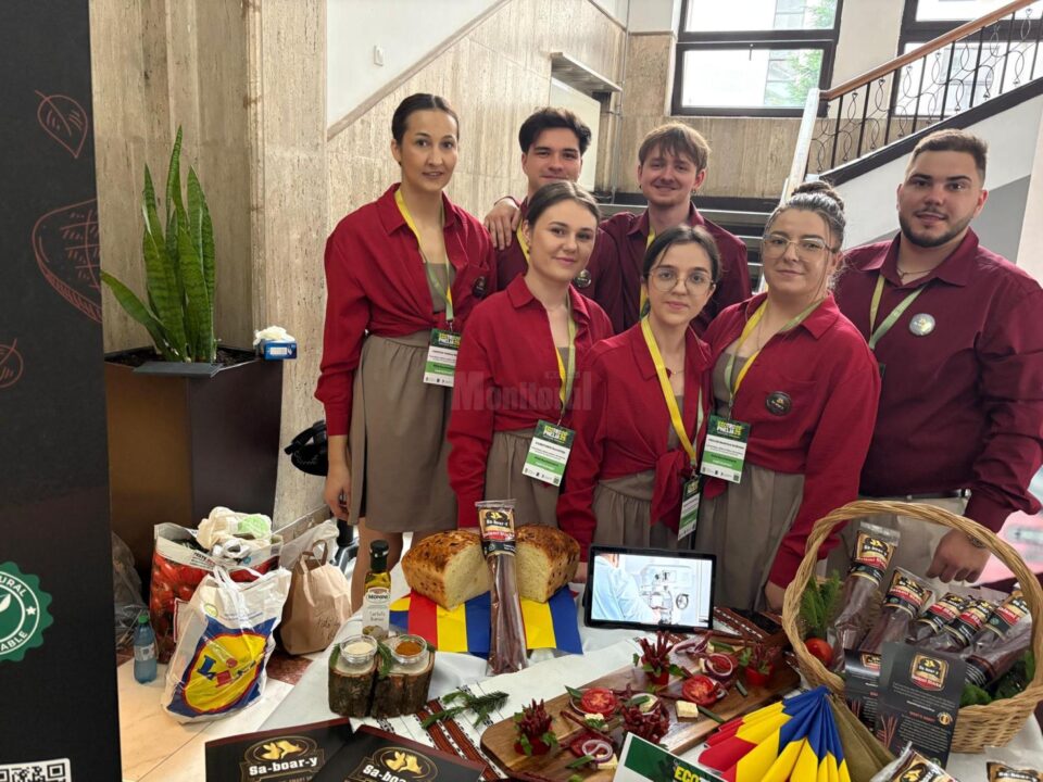 Sticksuri din carne de mistreț și iepure, realizate de studenți suceveni, premiate la București