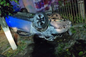 Doi consăteni au ajuns la spital după ce s-au ciocnit cu mașinile