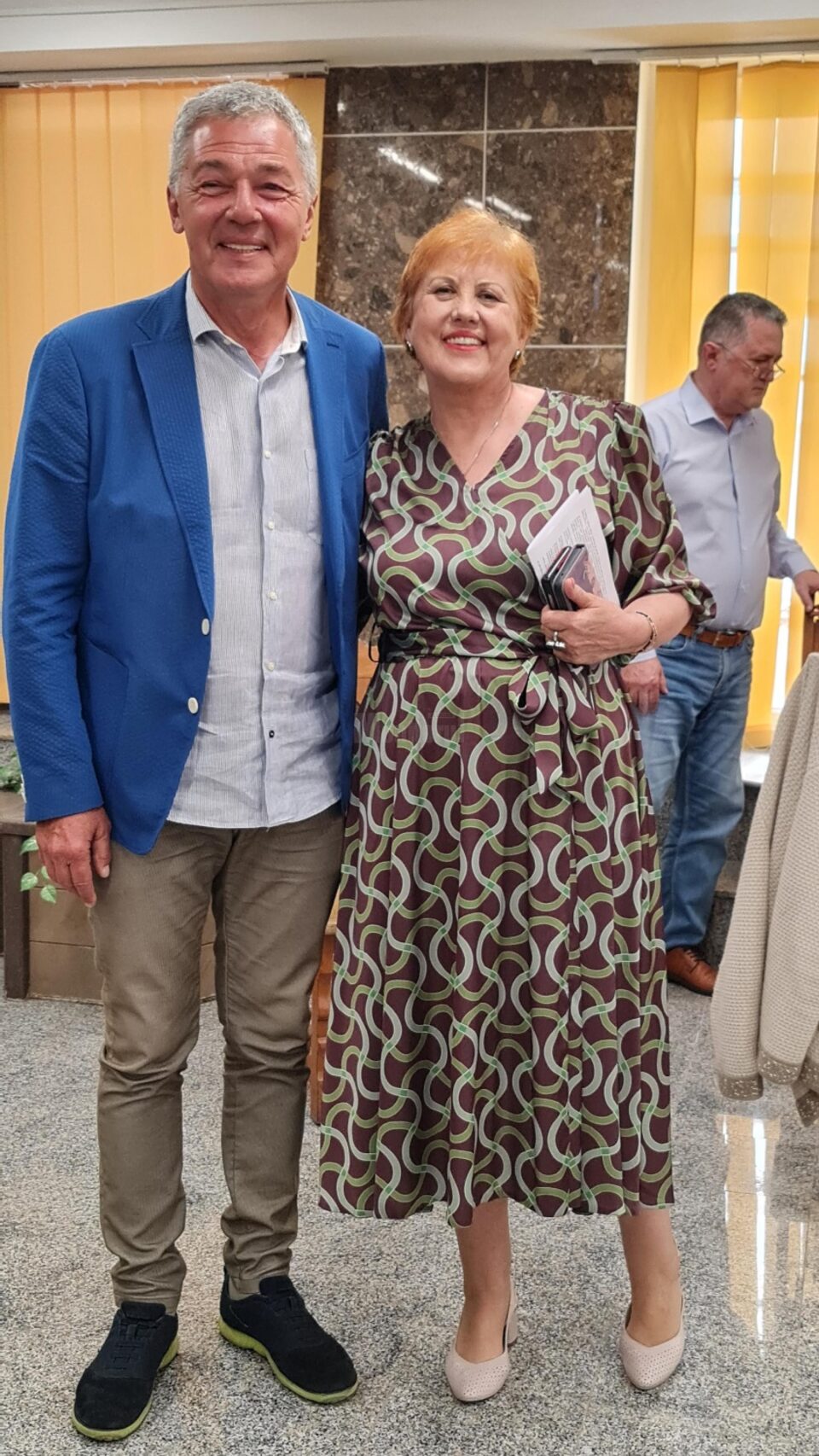 Adrian Păduraru și Angela Zarojanu, la finele ședinței de CL în care s-a decis schimbare de conducere la Teatrul Matei Vișniec Suceava