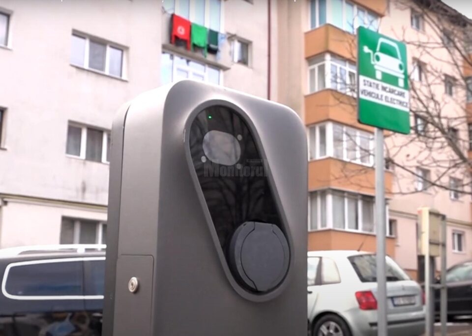 Noile stații de încărcare pentru vehicule electrice și plug-in hybrid, de 22kW, montate în municipiul Suceava Noile stații de încărcare pentru vehicule electrice și plug-in hybrid, de 22kW, montate în municipiul Suceava