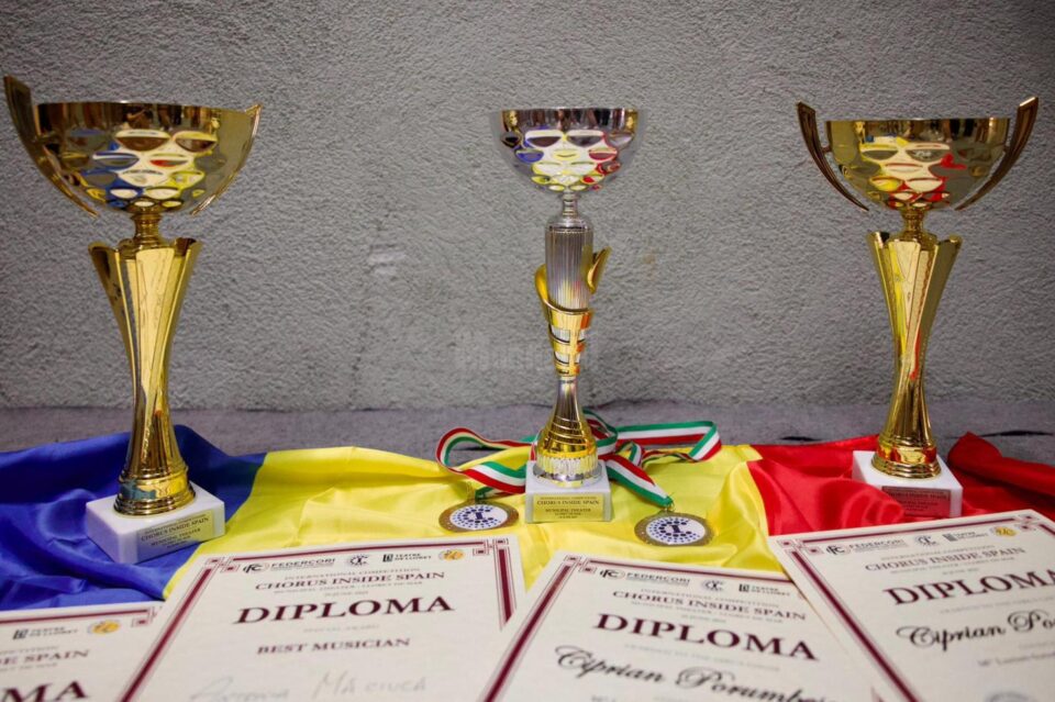 Corala de fete „Ciprian Porumbescu”